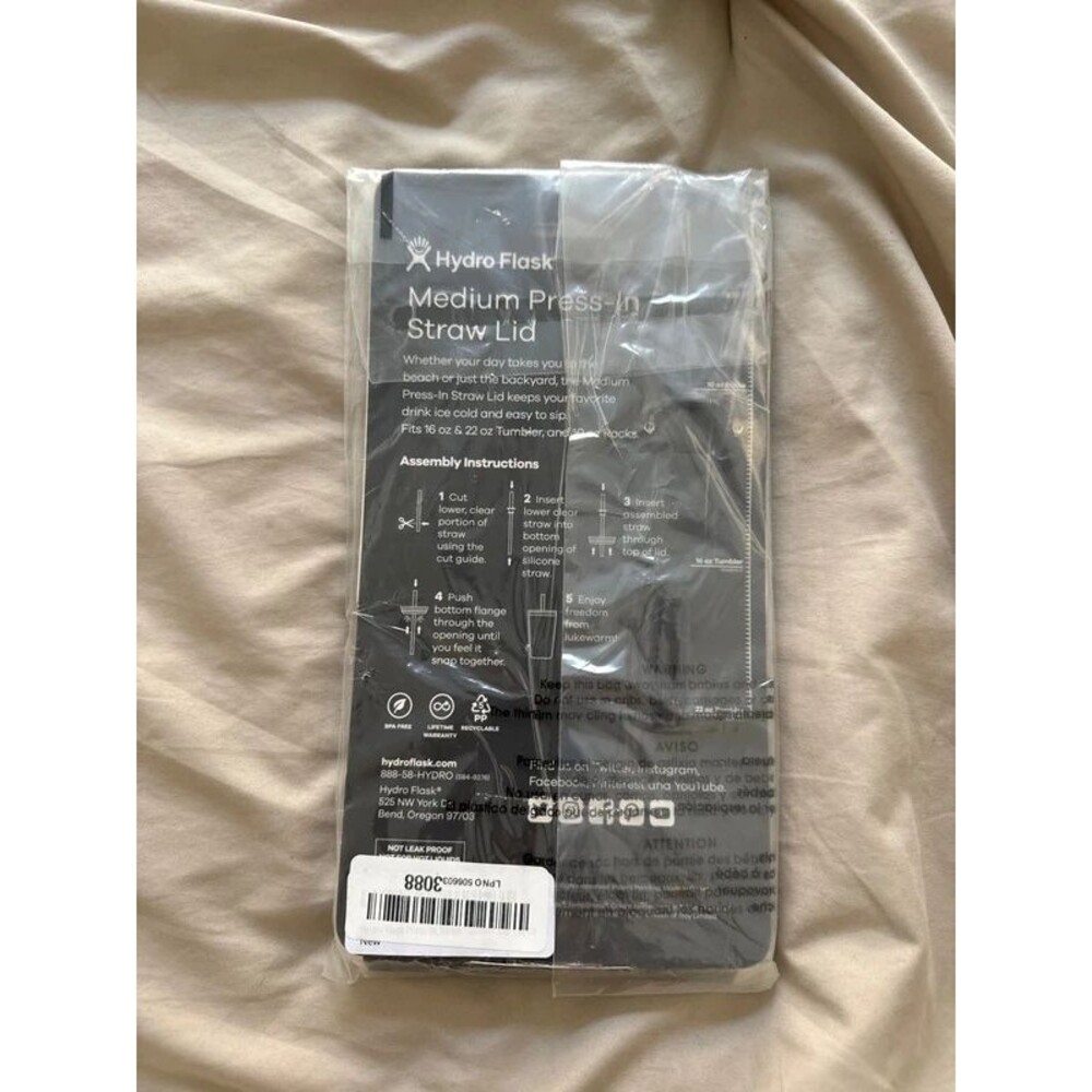 Hydro flask medium replacement - Picture 2 of 2